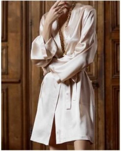 Déshabillé 100% Soie Tracy Marjolaine (Sable) 6 Déshabillé 100% Soie Tracy Marjolaine (Sable) -Sloggi Soldes Boutique deshabille 100 soie tracy marjolaine sable 2