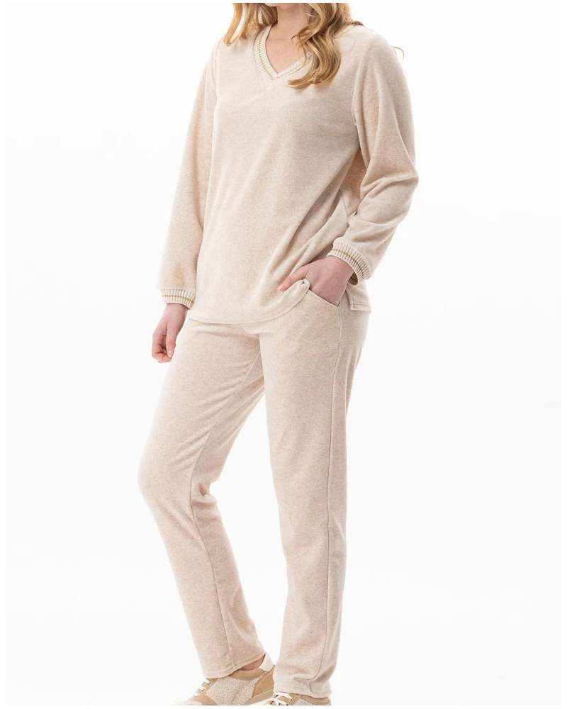 Ensemble Velours Col V Le Chat Country (Beige Chiné) 5 Ensemble Velours Col V Le Chat Country (Beige Chiné) – Image 5