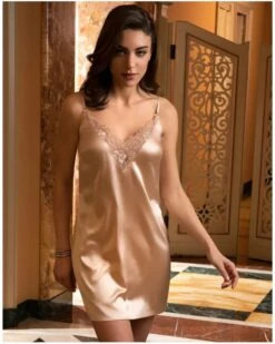 Nuisette Sexy Lise Charmel Déesse En Glam (Déesse Nude) -Sloggi Soldes Boutique nuisette sexy lise charmel deesse en glam deesse nude 2