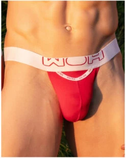 String WOH Sexy Fun (Rouge)